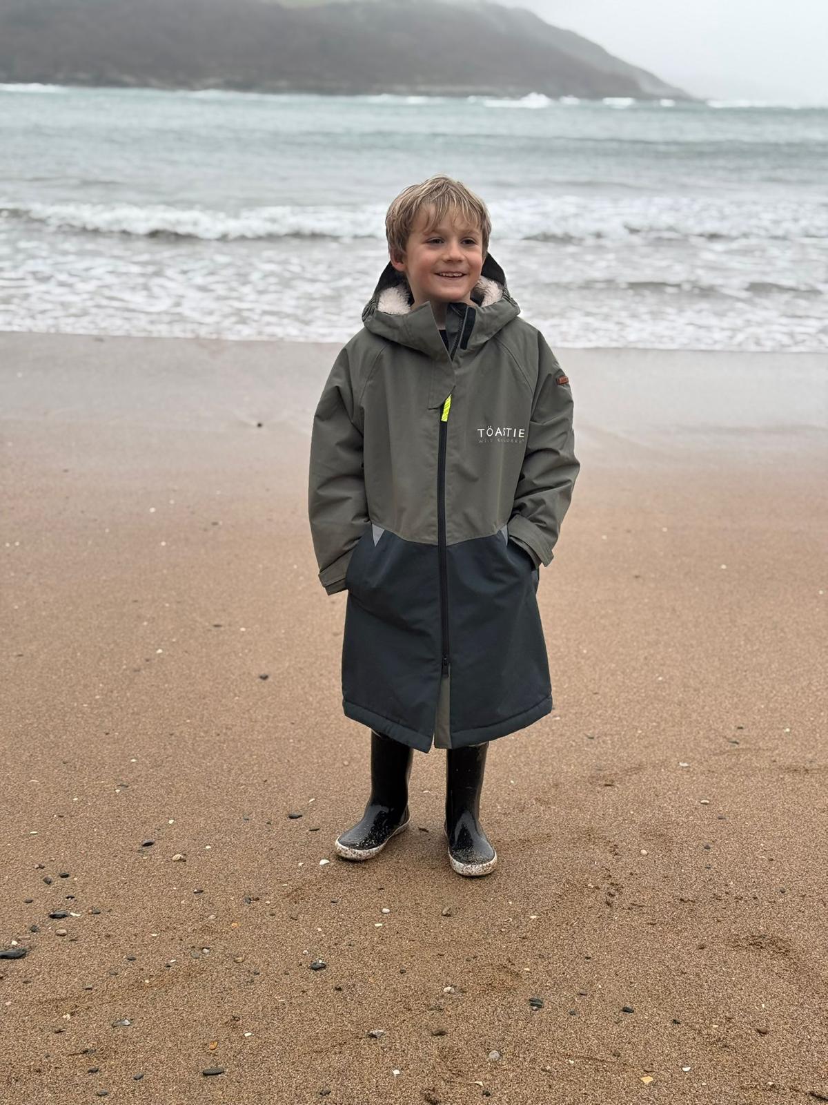 Kids Waterproof Changing Robe | Antique Olive