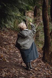 Kids Waterproof Changing Robe | Antique Olive