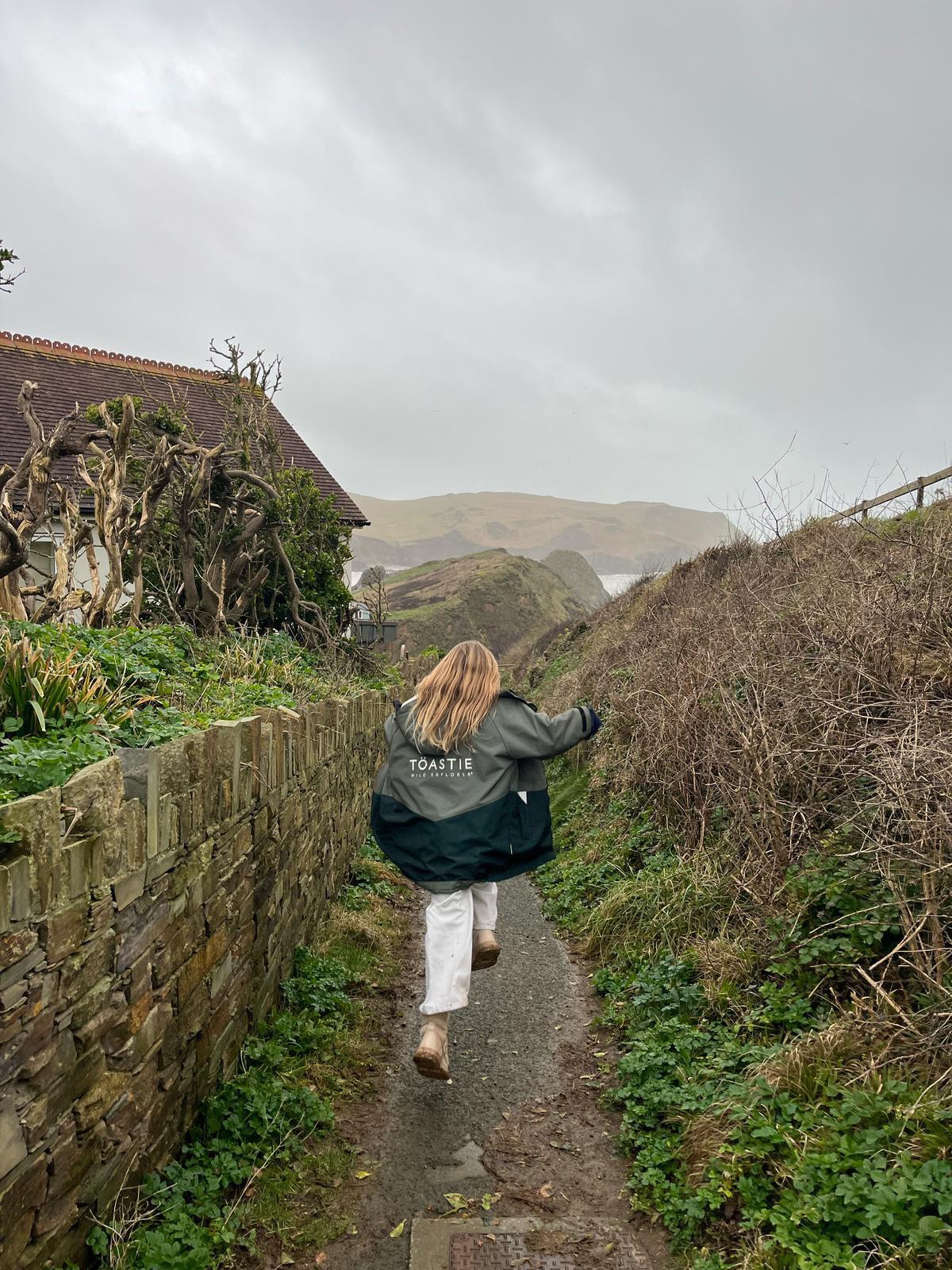 Kids Waterproof Changing Robe | Antique Olive