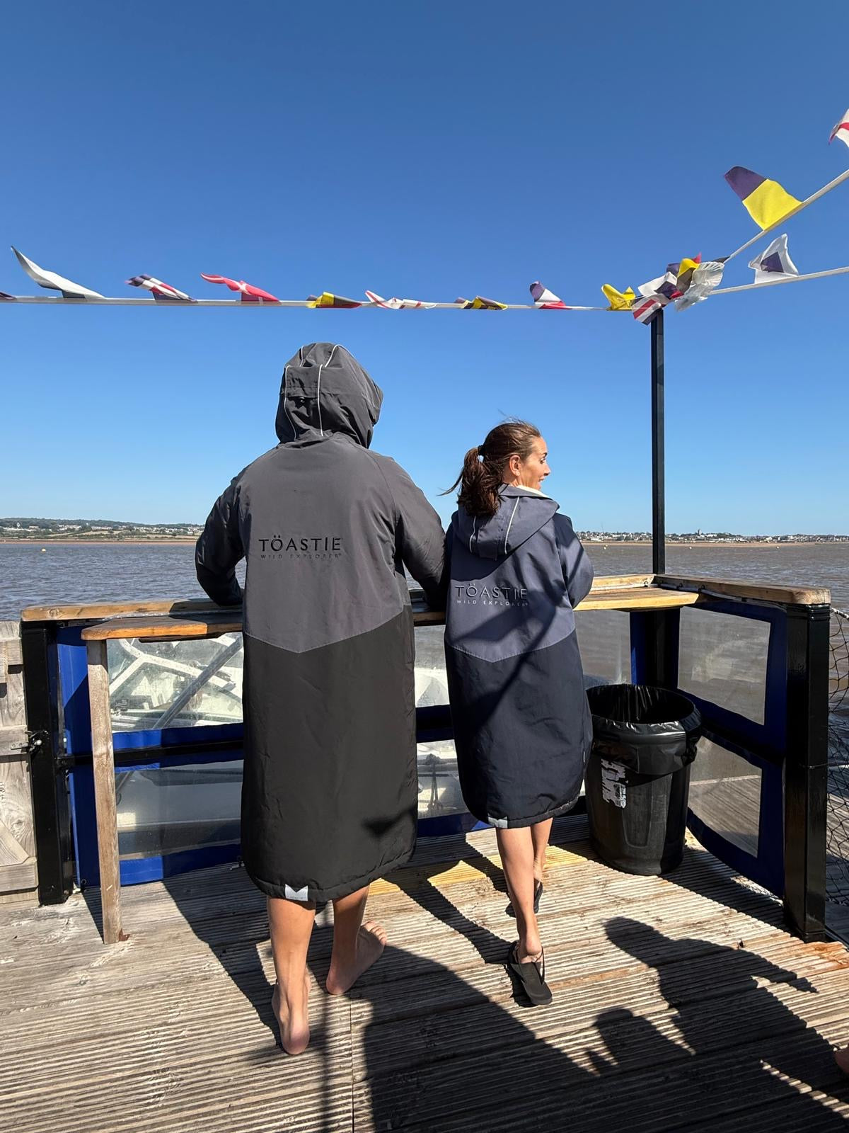 Adult Waterproof Changing Robe | Black