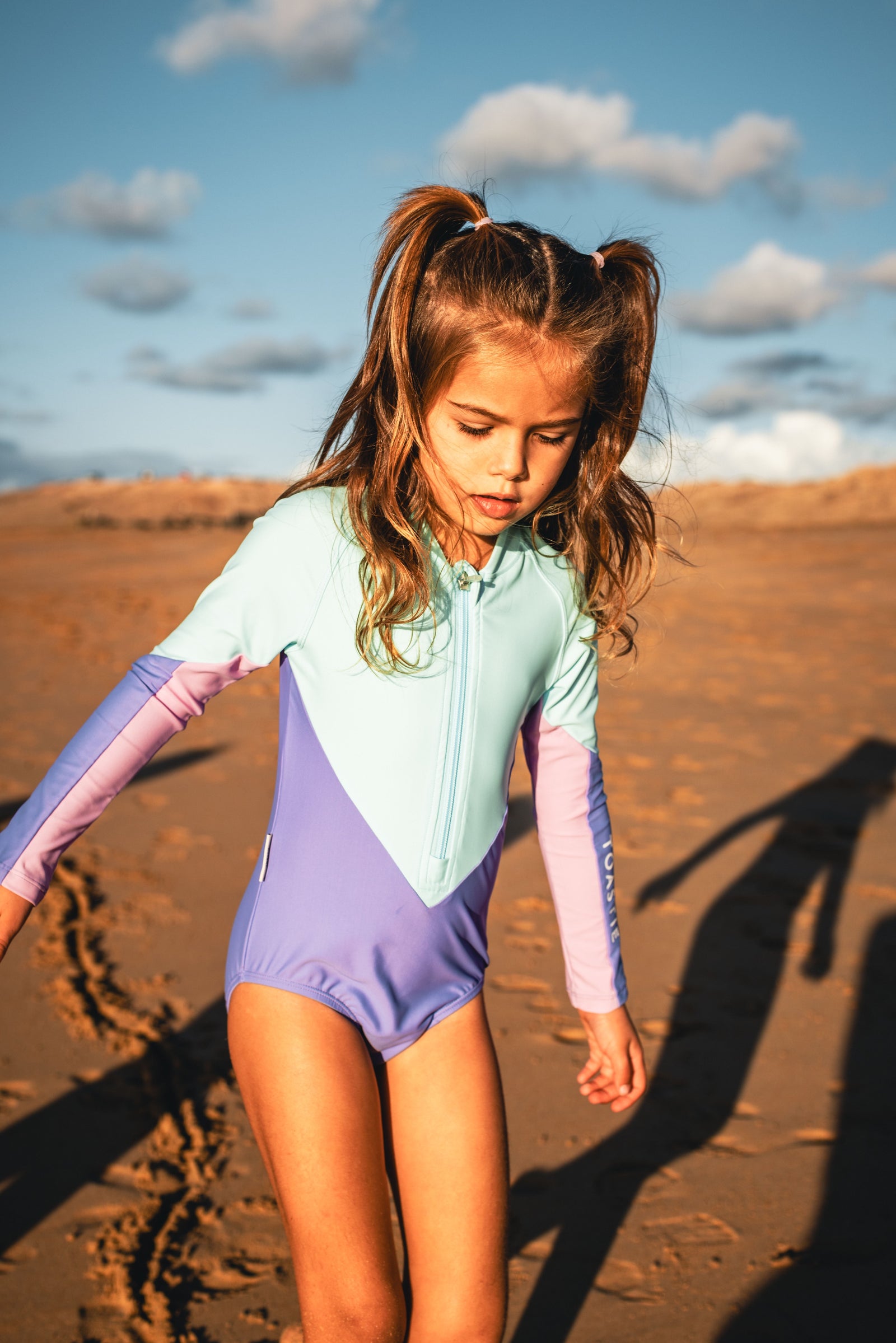girls uv suit