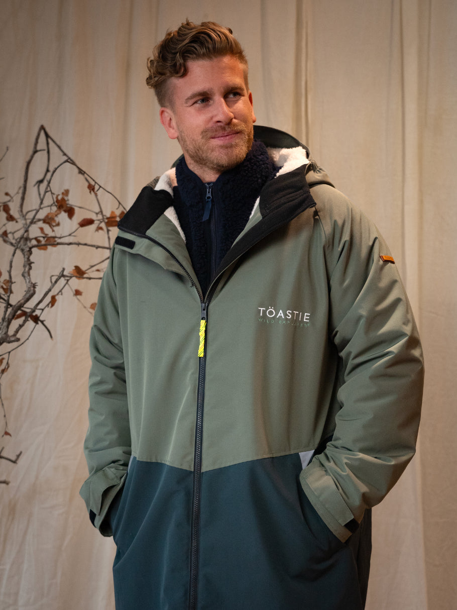 Adult Waterproof Changing Robe | Antique Olive