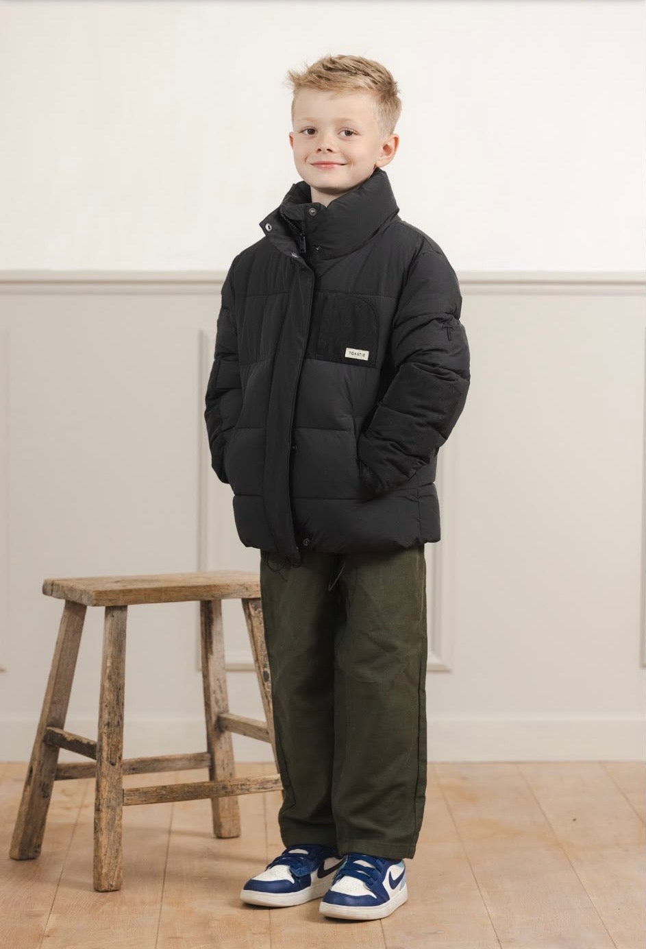 Helix Puffer Jacket | Liquorice Black