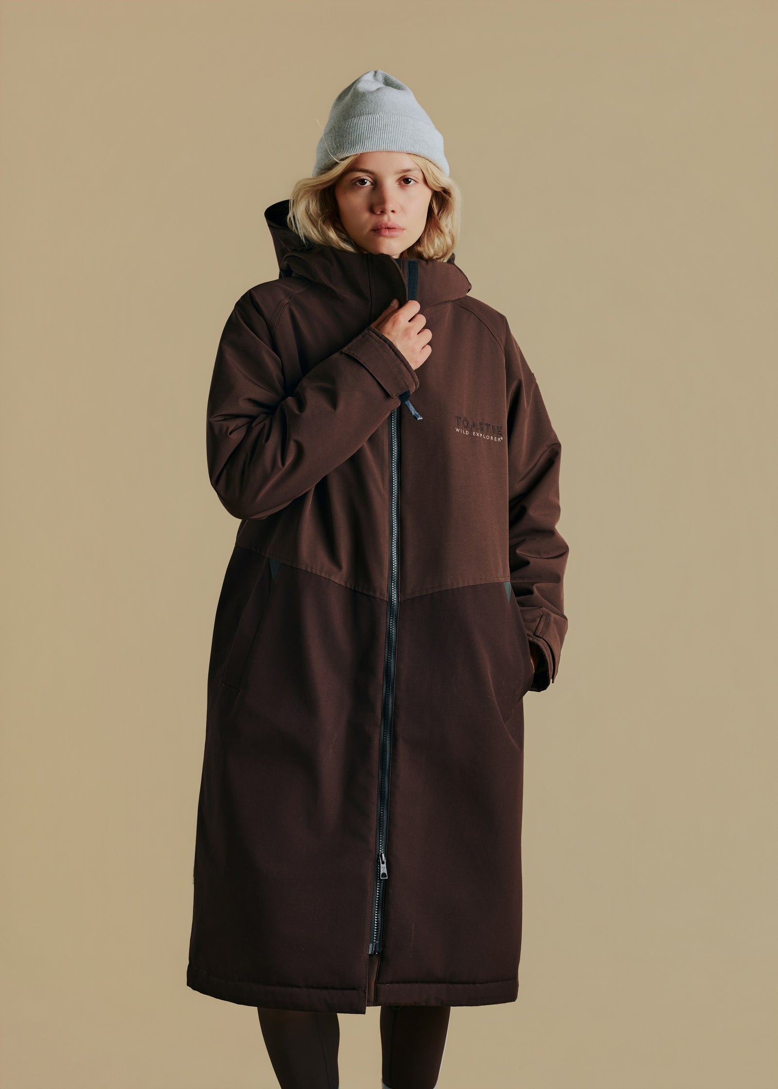 Adult Weatherproof Changing Robe | Truffle