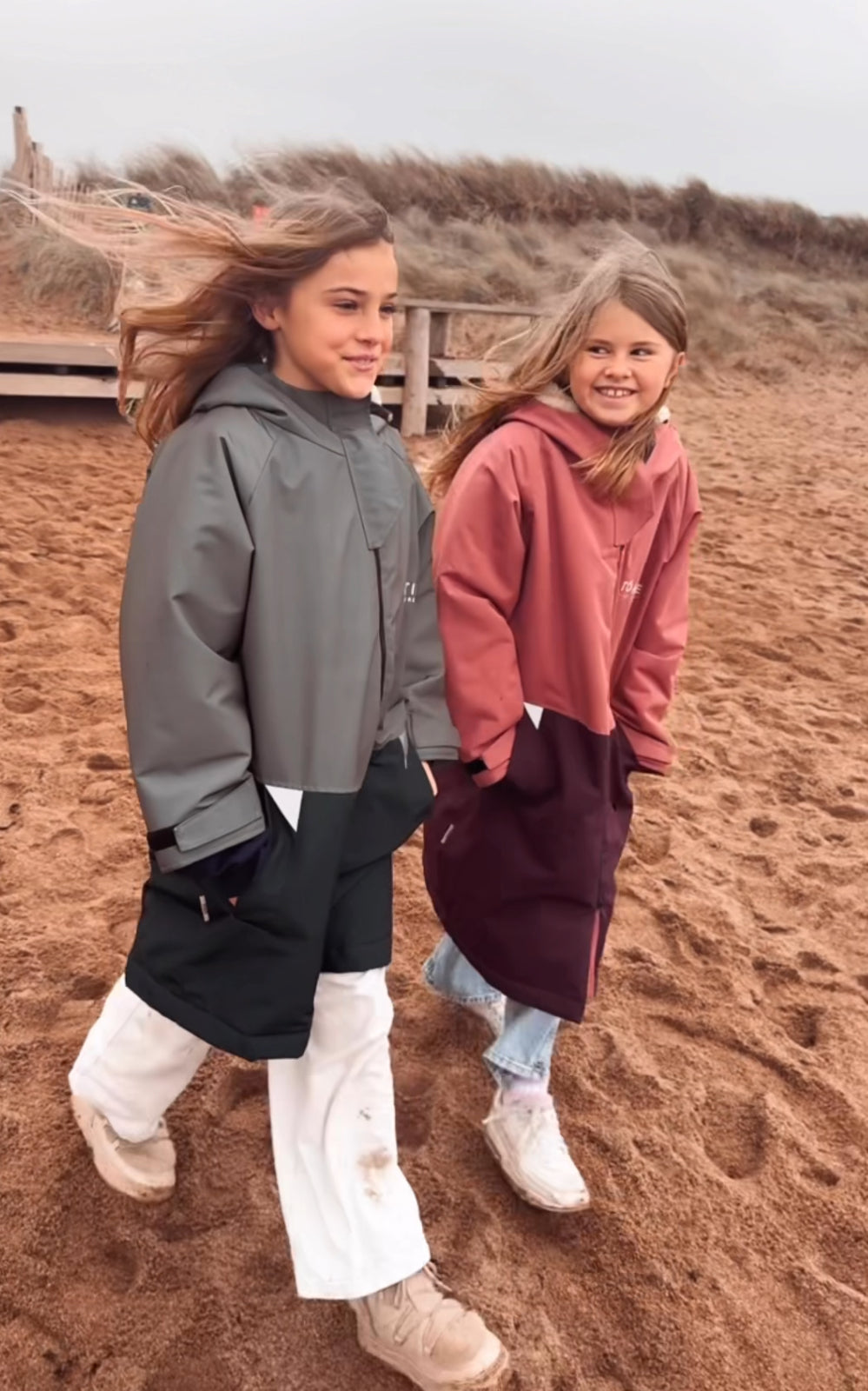 Kids Waterproof Changing Robe | Antique Olive