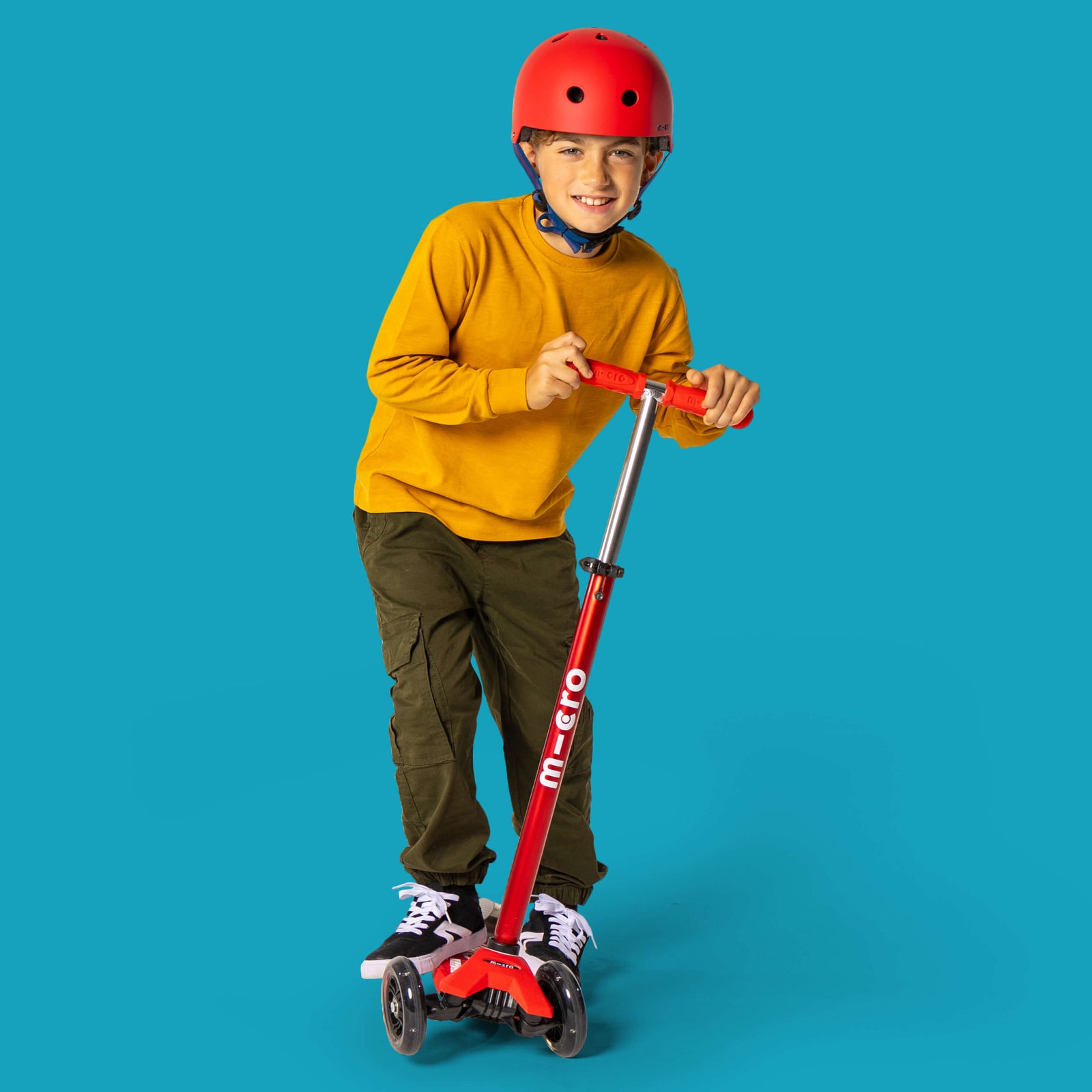 Plain Helmet for Bikes and Scooters: Red