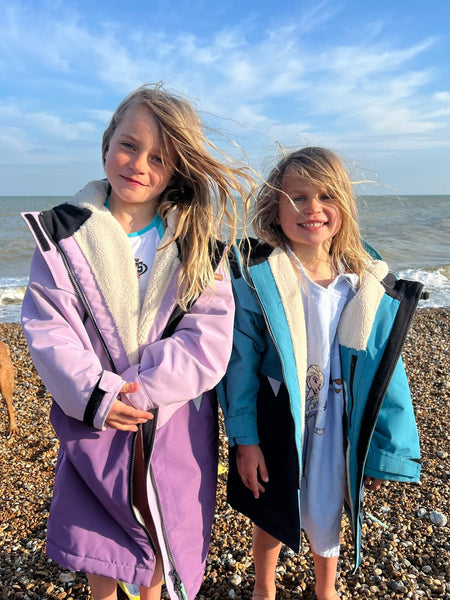 girls changing robes
